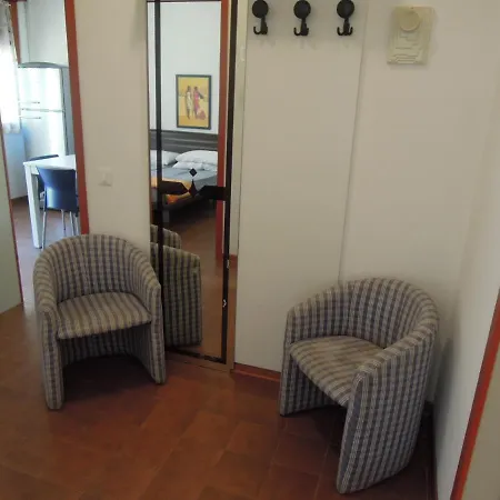 Villaggio Azzurro דירה ביביונה