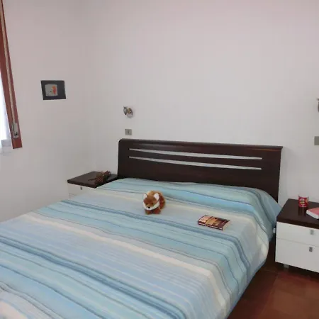 Villaggio Azzurro ביביונה